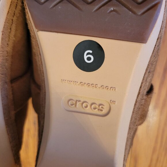 Crocs Slip On Heeled Clogs Mules 6 Brown Suede Leather SARAH - Picture 4 of 8